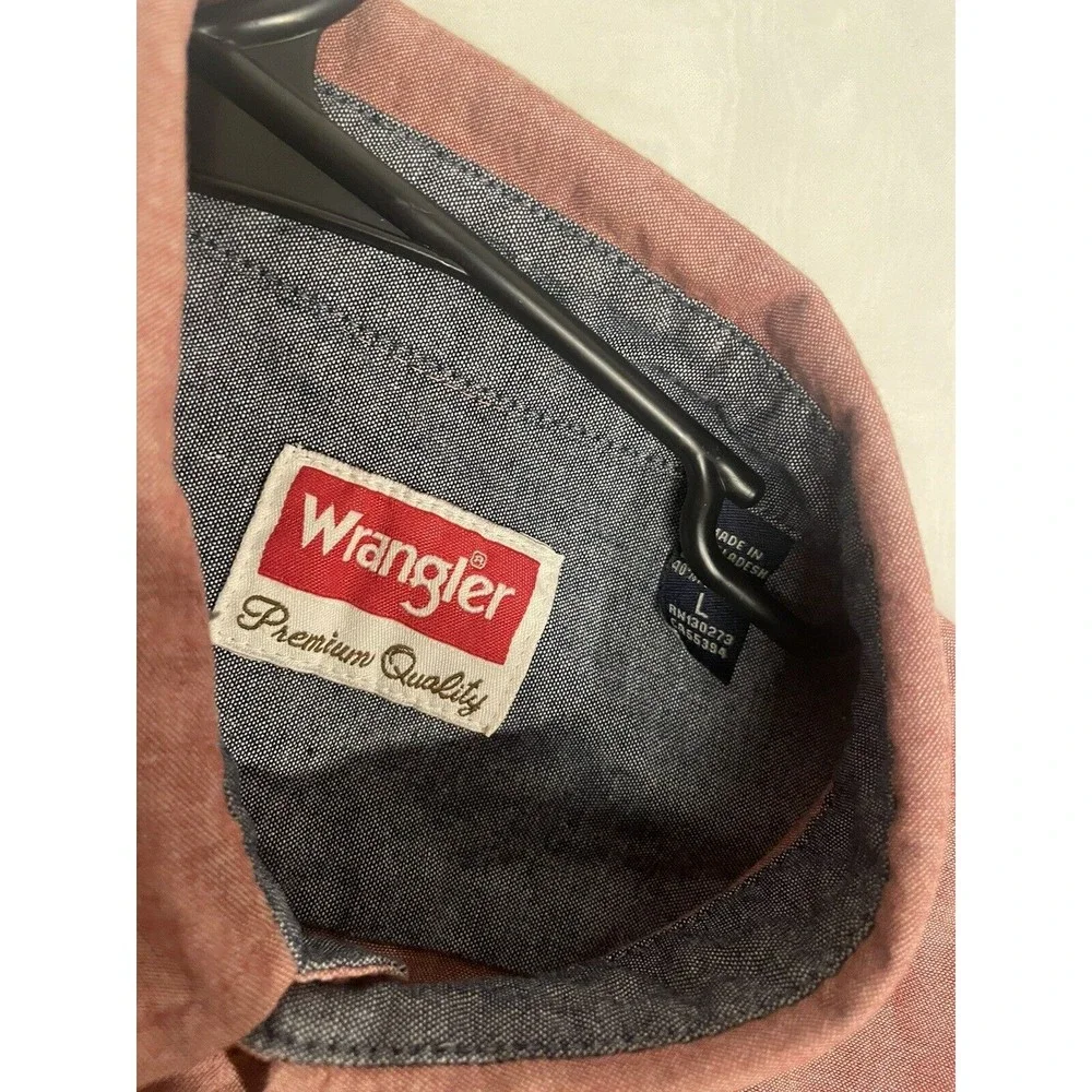 Wrangler Short Sleeve Shirt Mens Large Red Chambray Safari Work Wear Outdoors - Picture 4 of 4